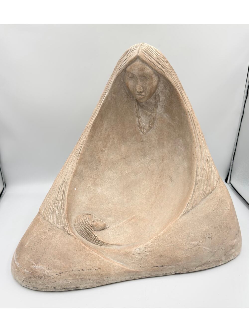 1983 Acoma La Madre Sculpture by Pamela Pierce Austin Productions